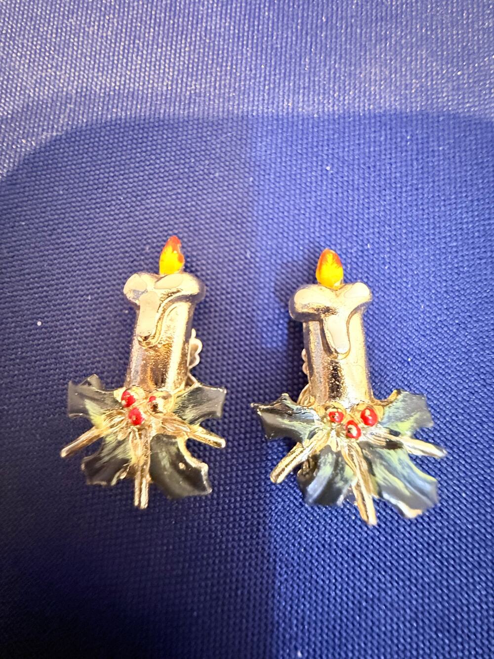 Vintage Christmas Candle Holly Clip-On Earrings Gold Tone